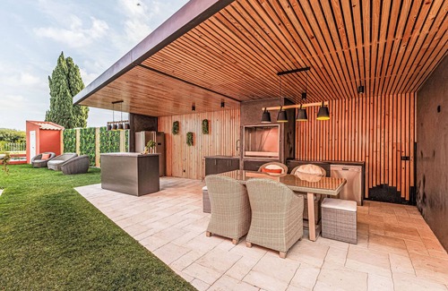 Alporchinhos Casa | Sunset Haven by Interhome