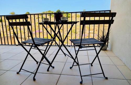 Mellieha Apartamento | Sunset Haven Manikata - Walking distance to Golden Bay