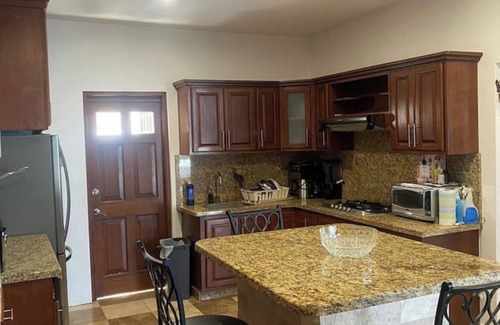 Lomas de Palmira Casa | Sunset Haven: Stunning Views