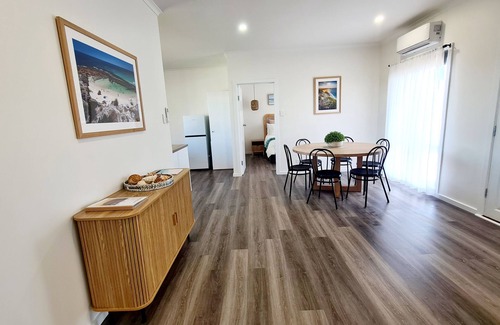 Kingscote Casa | Sunset Hideaway - In Kingscote