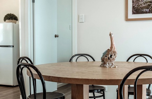 Kingscote Casa | Sunset Hideaway - In Kingscote