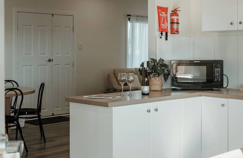 Kingscote Casa | Sunset Hideaway - In Kingscote