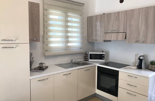 San Pietro a Mare Casa | Independent Sunset Holiday Home. A / C, WI-FI, lavadora, estacionamiento, opción completa