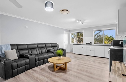 Pelican Waters Casa | Sunset House at Pelican Waters