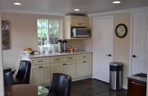 Pacific Grove Hotel | Sunset Inn