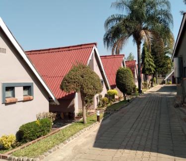 Livingstone Cama Y Desayuno | Sunset Junction Lodge & Tours