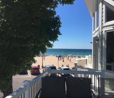 South Haven Casa | Sunset Kisses- Beachfront Luxury vacation rental