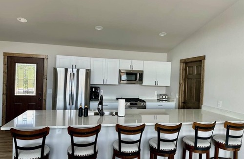 New Lisbon Casa | Sunset Lake Escape Su
