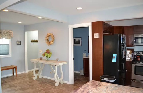 Olcott Casa | Sunset Lake House in Olcott Beach, NY