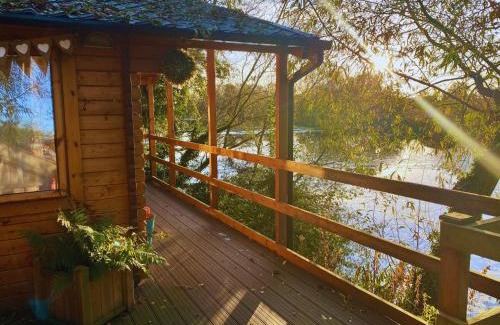 Arnold Casa | Sunset Lodge