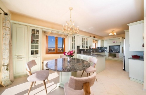 Menegata Villa | Sunset Mansion Kefalonia