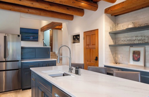 Tesuque Casa | Sunset Mountain Ranch- Luxury Retreat with Private Casita & Epic Views