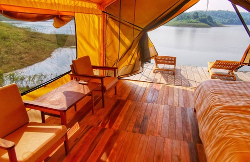 Vang Vieng Casa | Sunset Nam Ngum tented resort