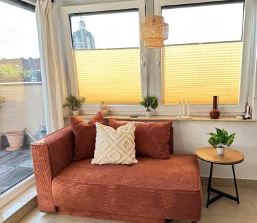 Altstadt Apartamento | Sunset Oasis, Dachterrasse mit Ausblick, Tiefgarage, Nähe Bahnhof, WLAN