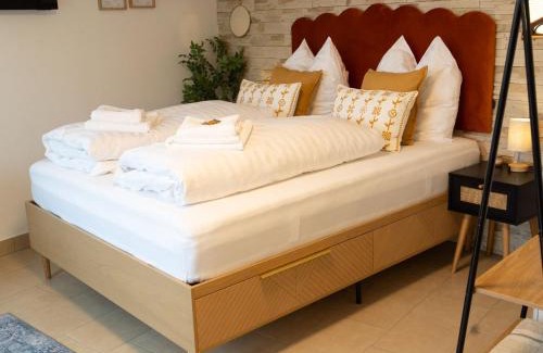 Altstadt Apartamento | Sunset Oasis, Dachterrasse mit Ausblick, Tiefgarage, Nähe Bahnhof, WLAN