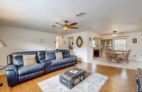 Homosassa Casa | Sunset Oasis