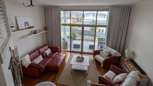 Anna Bay Apartamento | Sunset on Birubi pet friendly air con water views WI-FI and outdoor spa