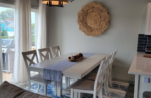 Colington Harbour Casa | 4-bedroom house in lovely Kill Devil Hills with boat dock!