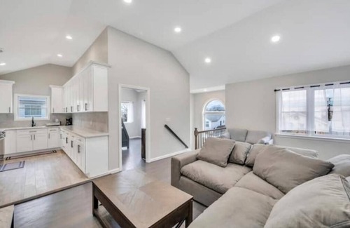 Long Beach Casa | Sunset Palazzo