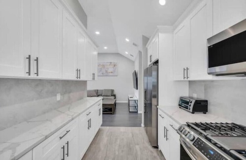Long Beach Casa | Sunset Palazzo