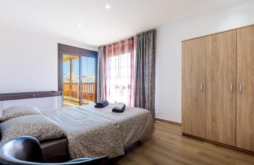 Palm-Mar Apartamento | Sunset Palm Mar - Family Friendly Suites