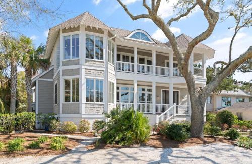 East Beach Casa | Sunset Peak - 1928 Ocean Road
