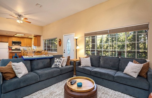 Twain Harte Casa | Sunset Peak Cabin 3BR house in TH with Lake Access-Walk to Downtown