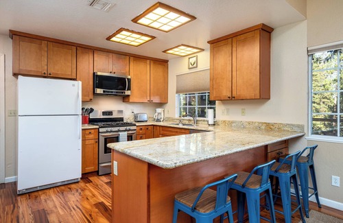 Twain Harte Casa | Sunset Peak Cabin 3BR house in TH with Lake Access-Walk to Downtown
