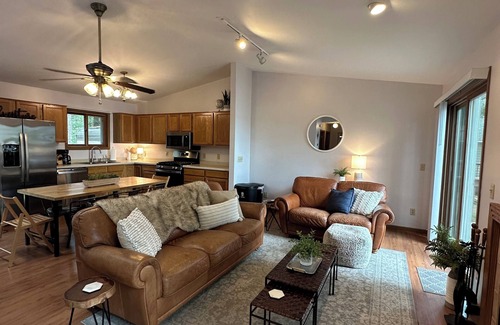 Arkdale Cabina | Sunset Pines Retreat- Castle Rock Lake