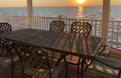 Green Creek Casa | WATERFRONT HOME IN PIERCES POINT (3BR/2BA) NEAR CAPE MAY AND WILDWOOD!