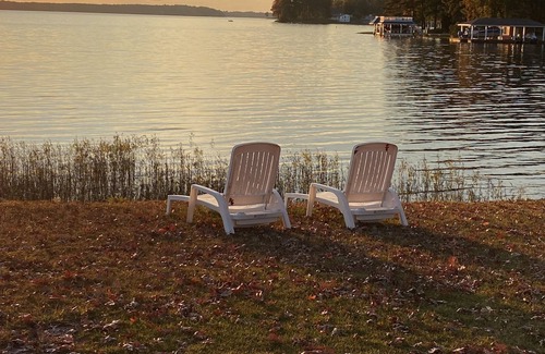 Henrico Casa | Sunset Point main lake, quiet, great view! One level, Handicapped friendly