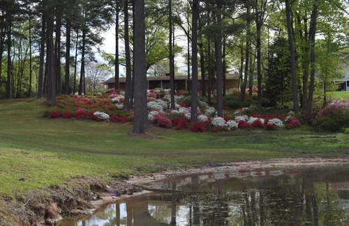Henrico Casa | Sunset Point main lake, quiet, great view! One level, Handicapped friendly