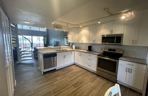 Estate Salt River Condominio | Sunset Reef: An Oceanfront 3 Bedroom Condo in Gentle Winds