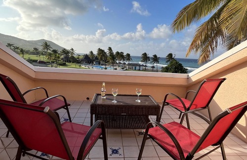 Estate Salt River Condominio | Sunset Reef: An Oceanfront 3 Bedroom Condo in Gentle Winds
