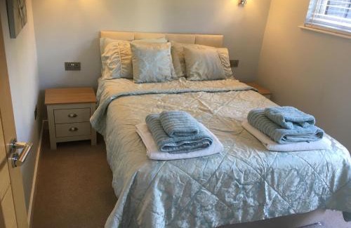 Carsethorn Chalet De Esquí | Sunset Retreat Lodge with Hot Tub