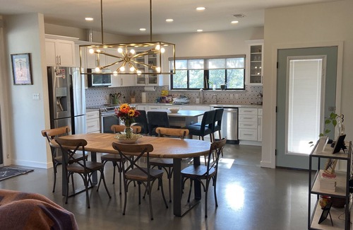 Austin Casa | Sunset Retreat on Acreage - Short Drive to Downtown
