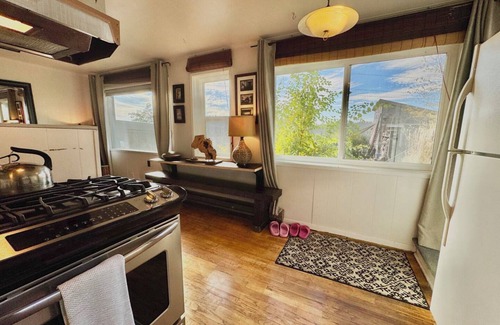 Cliff - Cannon Casa | Sunset Ridge, Near Downtown, Hot tub, Outdoor Living, all with Panoramic View,