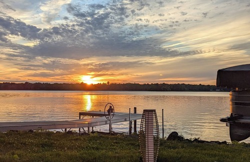 Biron Cabaña | Sunset River Vacation! Boat Dock; Pet friendly; Sleeps 9