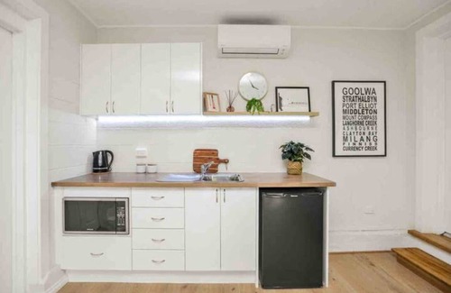 Goolwa Beach Casa | Sunset Sands - Spacious Beach Oasis with Stunning Views and Amenities.