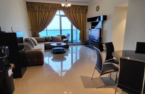 Rumailah Apartamento | Sunset Sea view Furnish Apartment