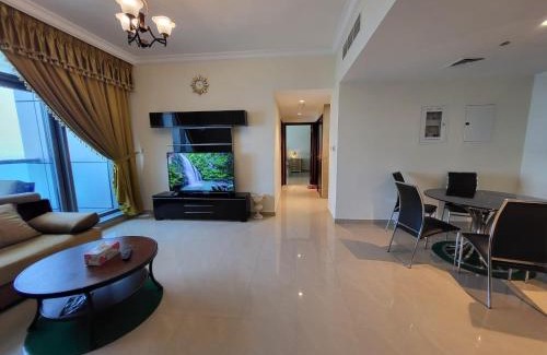 Rumailah Apartamento | Sunset Sea view Furnish Apartment