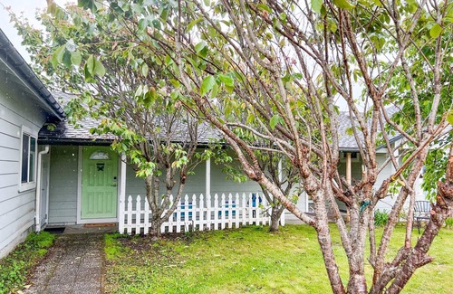 Smith River Apartamento | Sunset Shore Retreats Ocean Front "Cozy Seal Slumber"