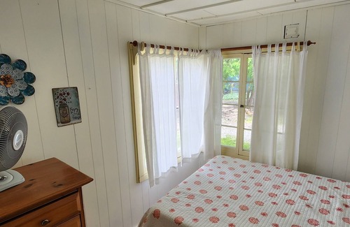 Cheboygan County Cabaña | Sunset Shores 2 Bedroom 1 Bath Burt Lake Cottage- Sleeps 8