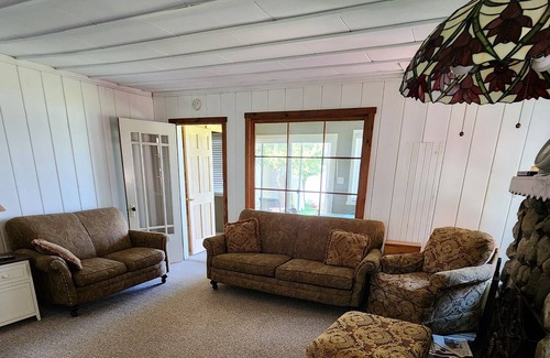 Cheboygan County Cabaña | Sunset Shores 3 Bedroom 1 Bath Lakefront Burt Lake Cottage- Sleeps 6