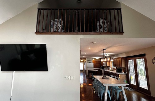 Ortonville Cabina | Sunset Shores; Lakefront Fishing, Family & Fun