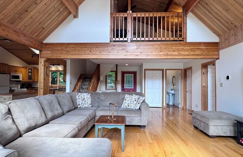 Bala Cabaña | Sunset Shores Muskoka