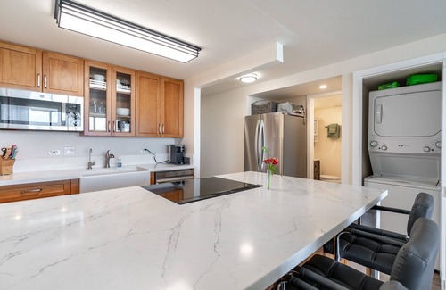 Mokuleia Condominio | Sunset Shores - Waialua Oceanfront Retreat - 90 Day Rental
