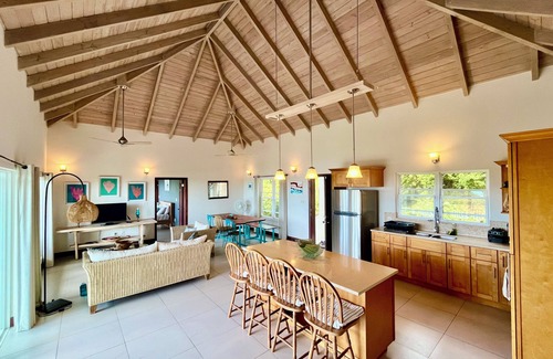 Jennings Apartamento | Sunset Sol - Breathtaking Views Near the Beach