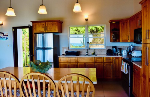 Jennings Apartamento | Sunset Sol - Breathtaking Views Near the Beach
