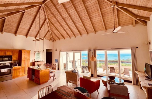 Jennings Apartamento | Sunset Sol - Breathtaking Views Near the Beach